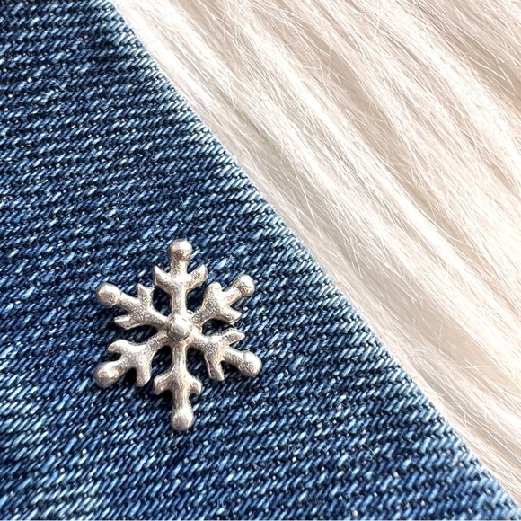 VINTAGE Sterling Silver Winter Snowflake Tie Tack • Pin .925 Holiday Gift Unisex - Picture 3 of 5